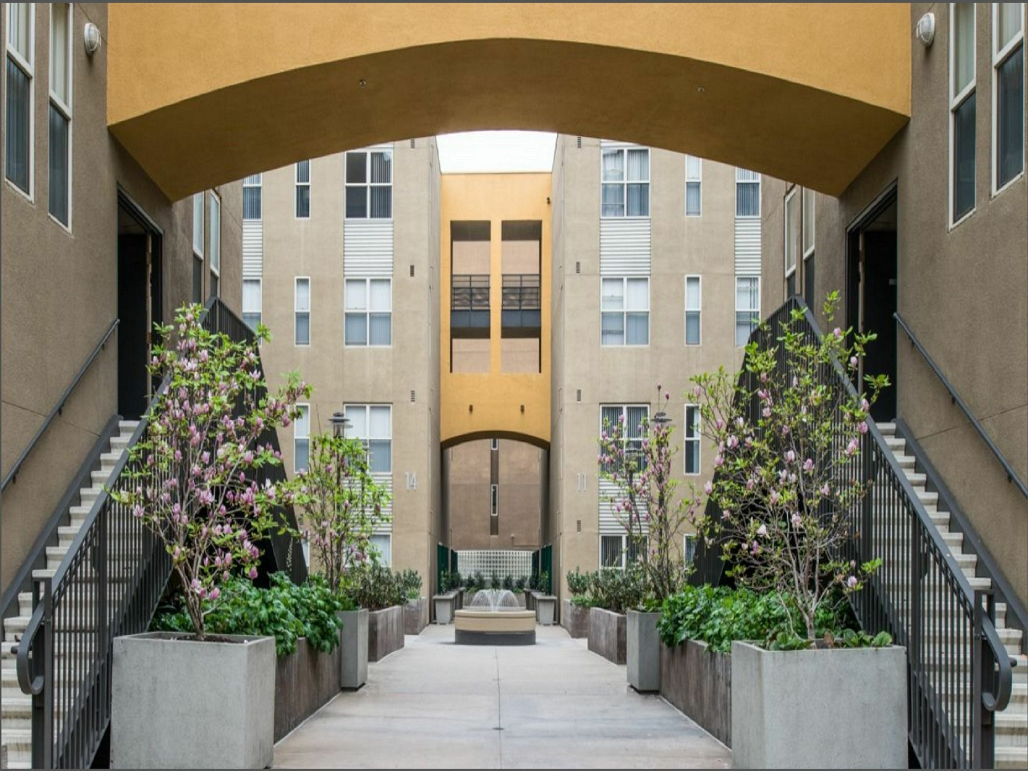 Global Luxury Suites Downtown San Jose Exterior photo